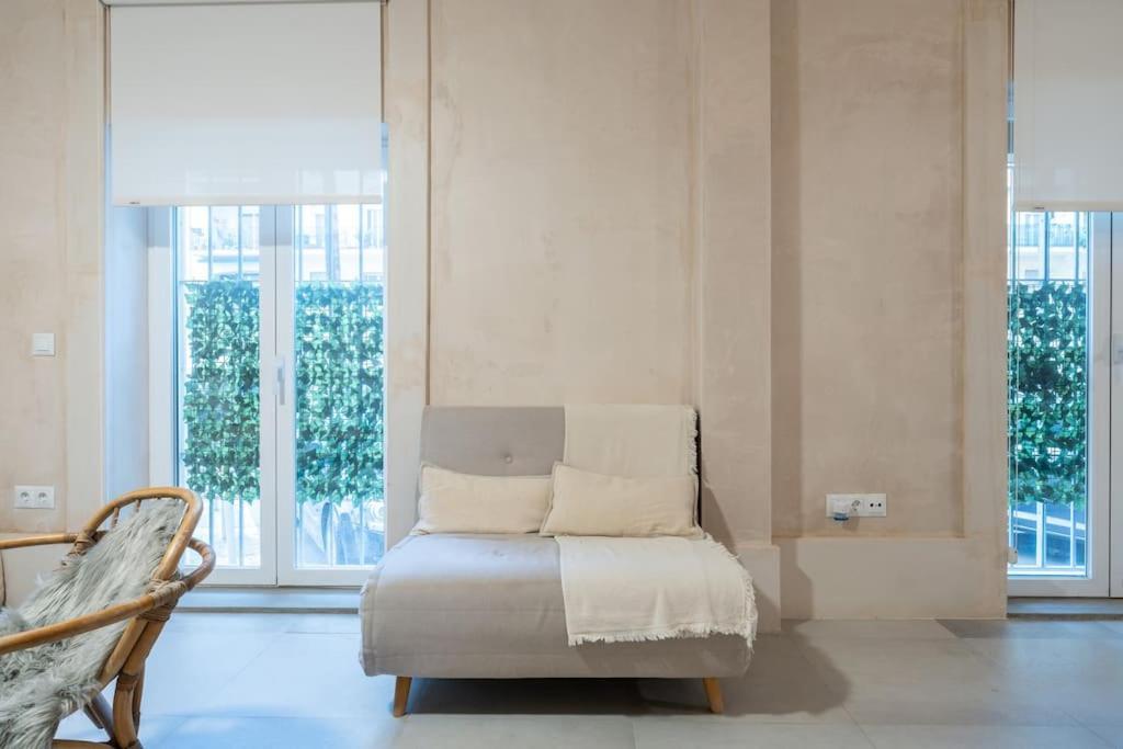 Apartament Exclusivo Bajo Frente Al Mar - Playa La Caleta Malaga Zewnętrze zdjęcie